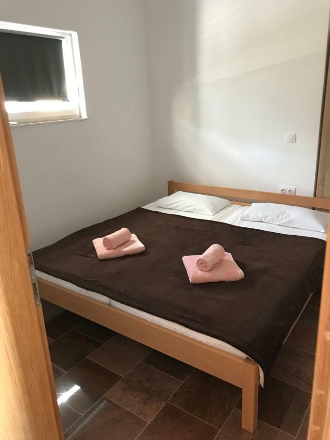 Apartmani Subasic Pag Town Εξωτερικό φωτογραφία
