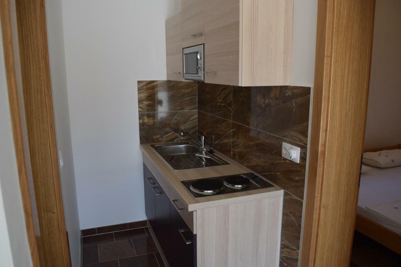 Apartmani Subasic Pag Town Εξωτερικό φωτογραφία