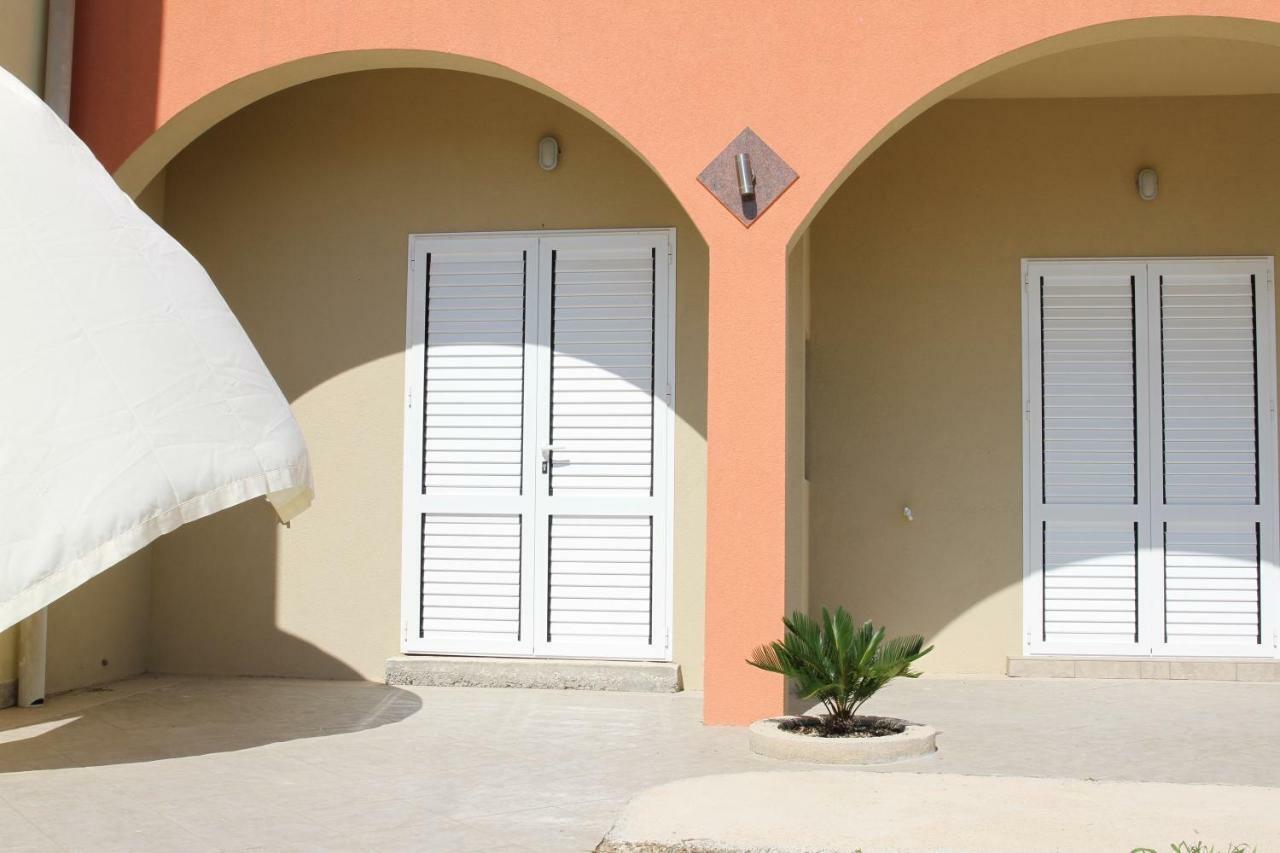 Apartmani Subasic Pag Town Εξωτερικό φωτογραφία