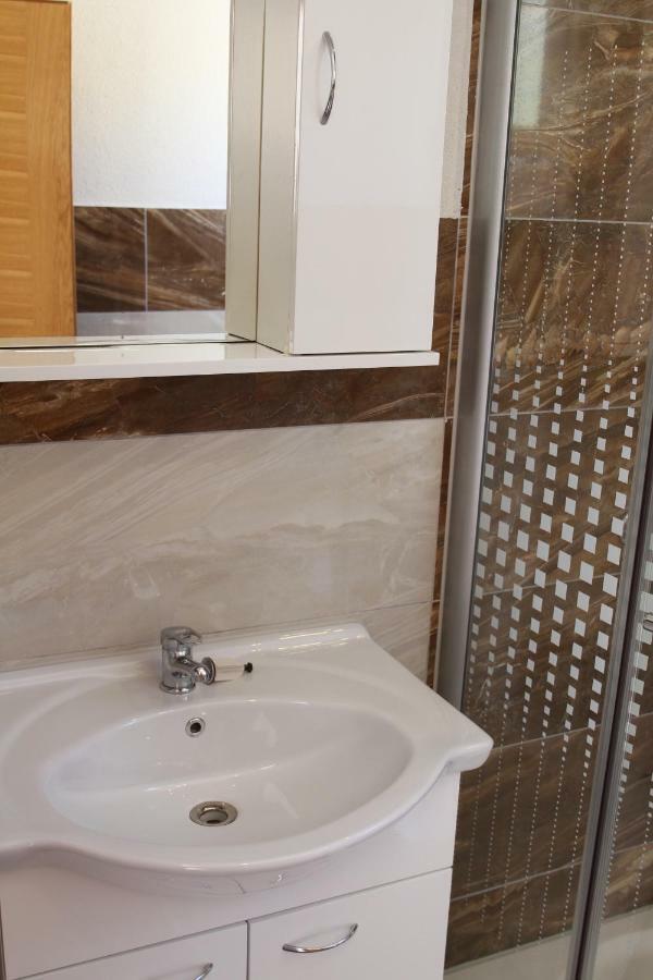 Apartmani Subasic Pag Town Εξωτερικό φωτογραφία