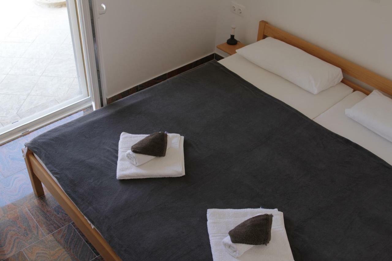 Apartmani Subasic Pag Town Εξωτερικό φωτογραφία