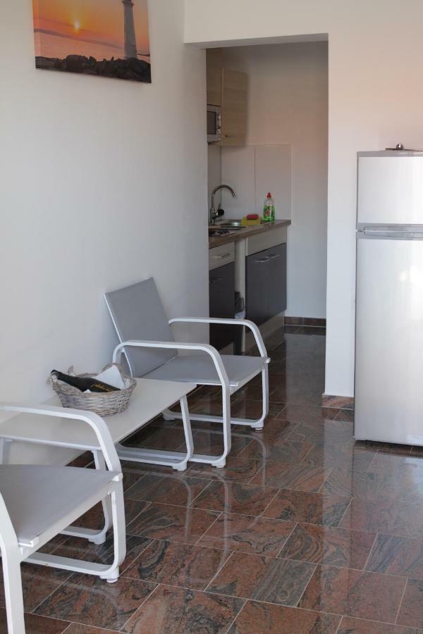 Apartmani Subasic Pag Town Εξωτερικό φωτογραφία